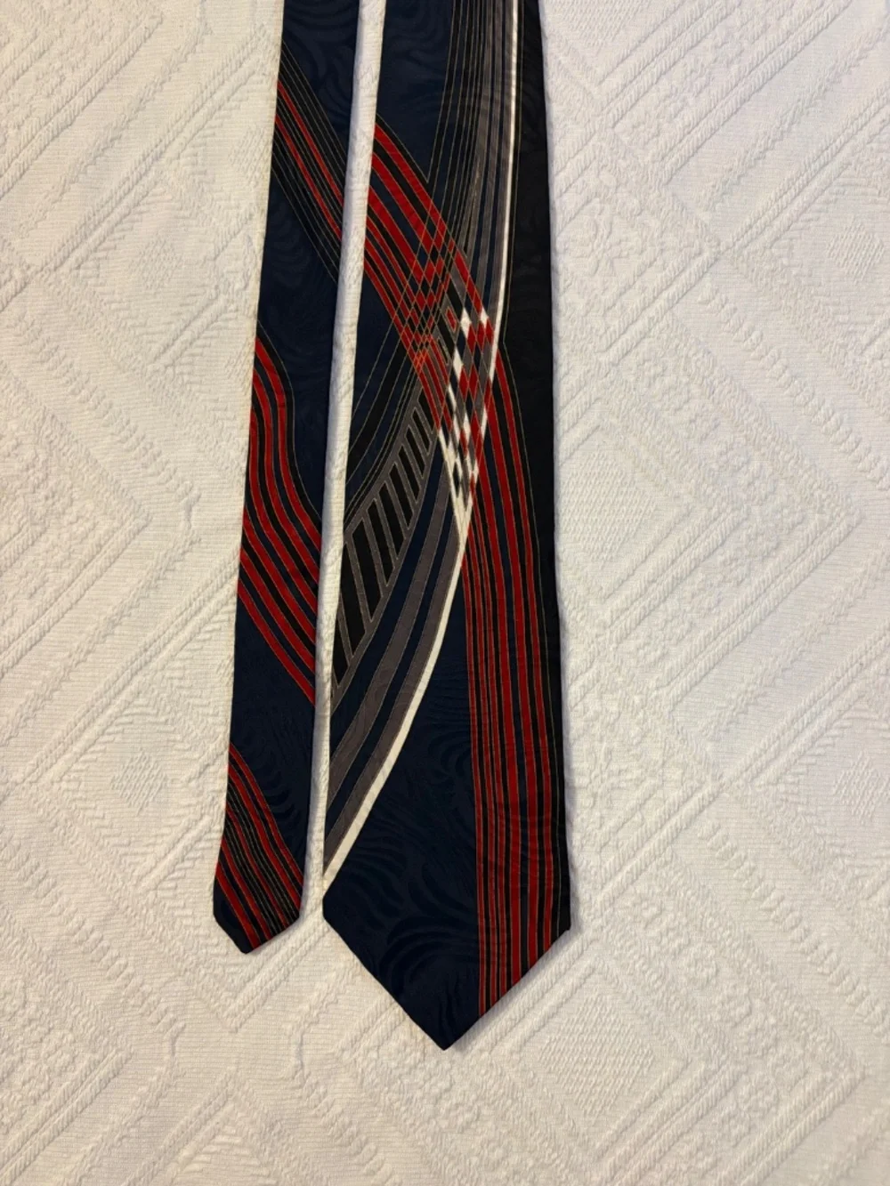 Vintage Palatina 100% Italian Silk Geometric Retro Necktie – Made in USA